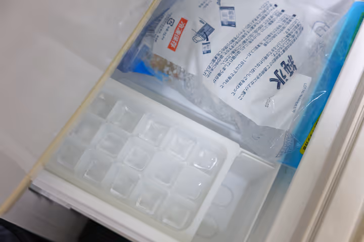 冷凍庫の製氷機